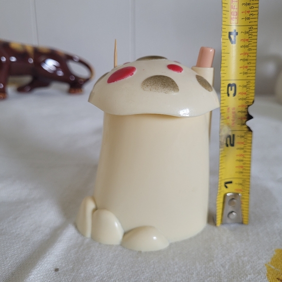 Vintage Mushroom Toothpick Dispenser - Picture 9 of 10
